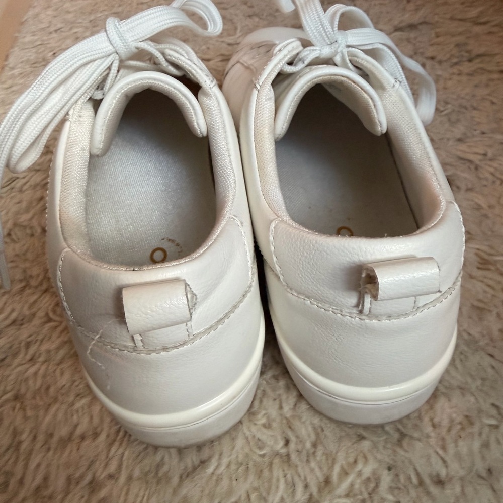 Aldo Classic White Everyday Sneakers - W 8.5 - Picture 4 of 6